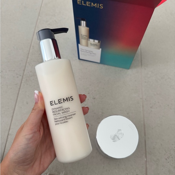 Elemis Dynamic Resurfacing Duo - Picture 4 of 5